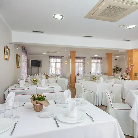 La Terraza De Hotel Puente Viesgo