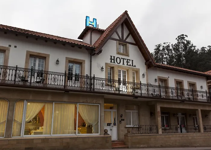 La Terraza De Hotel Puente Viesgo