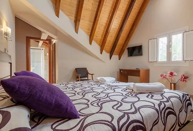 La Terraza De Hotel Puente Viesgo